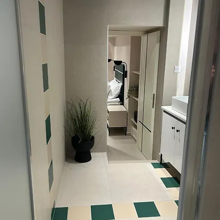 Living Yard Thissio 4*