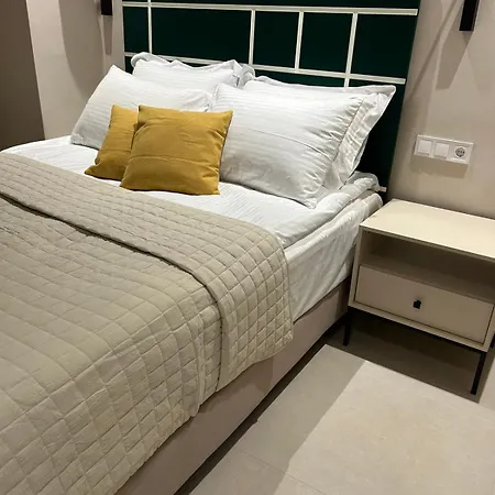Living Yard Thissio Hotel 4*